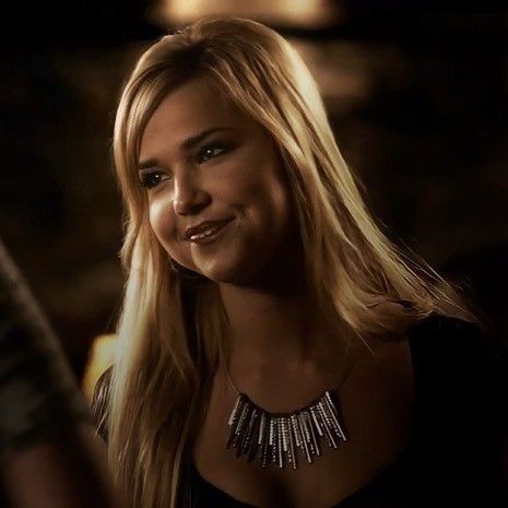 Lexi Branson, Arielle Kebbel, Stefan And Caroline, The Vampire Diaries Characters, Klaus And Caroline, Vampier Diaries, Tvd Universe, The Vampire Diaries 3, Vampire Girls