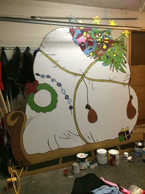 The grinch sled wood cutout Grinch Christmas Party Decorations, Nightmare Before Christmas Trunk, Christmas Trunk Or Treat Ideas, Christmas Trunk Or Treat, Office Christmas Decor, Sleigh Decor, Whoville Christmas Decorations, Decor Ideas For Christmas, Christmas Cubicle Decorations