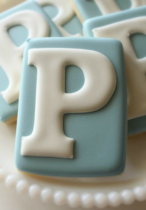 Decorator Cookies, Cookie Techniques, Monogram Cookies, Cookie Tutorials, Sugar Cookie Designs, Pretty Cookies, Classic Monogram, Baby Cookies, Fancy Cookies