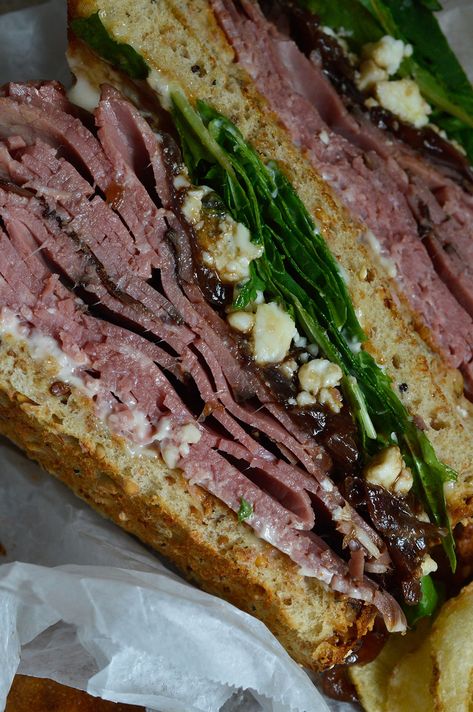 Deli Style Roast Beef Sandwich - WonkyWonderful Meat Sandwich Recipes, Lunch Meat Sandwich, Roast Beef Lunch, Deli Style Roast Beef, Deli Roast Beef, Roast Beef Sandwich Recipes, Best Roast Beef, Beef Sandwich Recipes, Roast Beef Sandwich