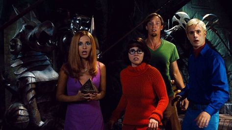 Scooby Doo 2002, Scooby Doo Pictures, Beautiful Monster, Matthew Lillard, Scooby Doo Movie, Movie Journal, Best Halloween Movies, William Hanna, Freddie Prinze