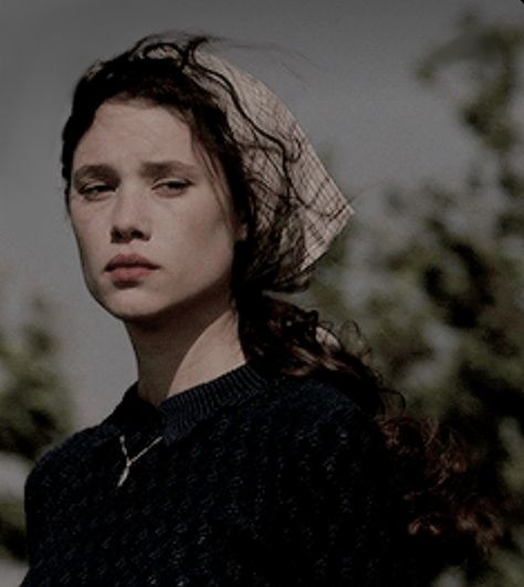 Astrid Berges Frisbey Gif, Astrid Berges Frisbey, Pirate Woman, Gray Eyes, Aesthetic Gif, Period Dramas, Historical Fashion, Hunger Games, Face Claims