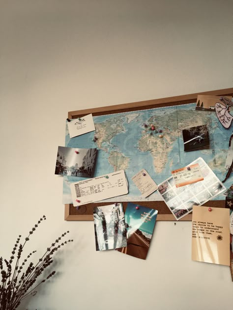 Room Decor Travel Theme, World Map Decor Bedroom, World Travel Bedroom Theme, World Map Poster In Room, Map On Wall Aesthetic, Map With Pins Aesthetic, Travel Room Ideas Aesthetic, Travel Aesthetic Bedroom Ideas, Travel Dorm Room Theme