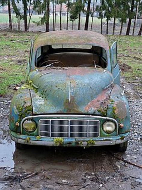 Barn Finds Classic Cars, Car Wreck, Scrap Car, Car Breaks, Buy Used Cars, Rusty Cars, Morris Minor, Antique Car, Used Trucks