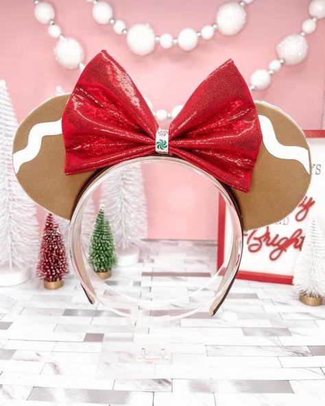 Handmade custom mickey ears on Instagram: "Gingerbread ears in stock and ready to ship! #mickeysverymerrychristmasparty #christmasdisney #christmasatdisney #disneyears #disneymickeyears #mickeyears #mouseears" Disney Attire, Disney Headbands, Holiday Headbands, Disney Mickey Ears, Very Merry Christmas Party, Minnie Christmas, Minnie Mouse Ears Headband, Mickey Christmas, Christmas Cup