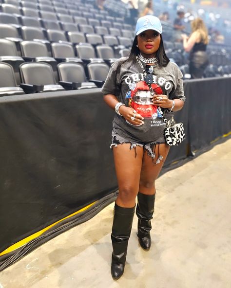 Let it be Beautiful! Top, Shorts, and hat: @sheinofficial Boots: @amazonfashion Purse: @brandonblackwoodnyc Chains: @imanijewelryco . . . . . . . . . . . . . . #chrisbrown #concertoutfitinspo #concertootd #concertoutfitideas #1111worldtour #ootdblackgirls #ootdinspo #fashioninspo Shorts With Boots Outfits, Shorts And Boots Outfits, Shorts With Boots, Concert Ootd, Dunks Outfit, Sparkly Shorts, Boots Outfits, Vacation Looks, Shorts Outfits