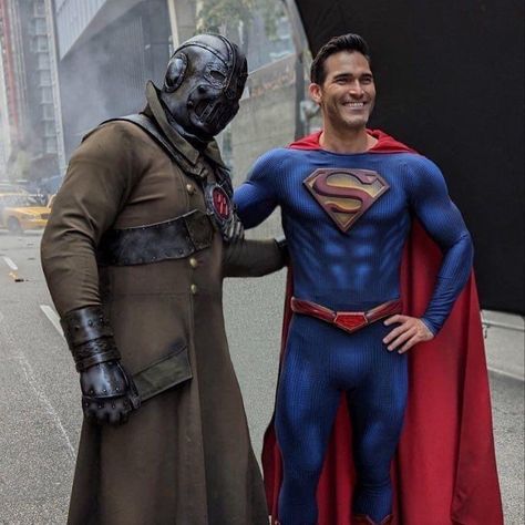 Tyler Hoechlin Superman, Reign Of Superman, Superman Suit, Superman Film, Black Superman, Superman Supergirl, Batman Armor, Superman Movies, Dc Superman