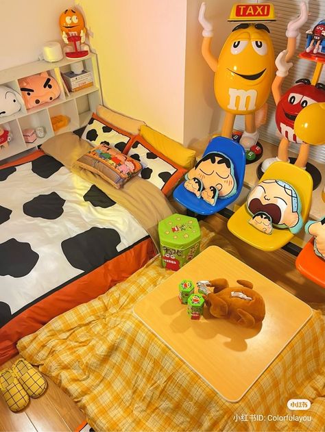 Shinchan Room Decor, Cool Bedroom Furniture, Pastel Room Decor, Dorm Design, Cute Furniture, Study Room Decor, Pastel Room, Dekorasi Kamar Tidur, Bedroom Posters