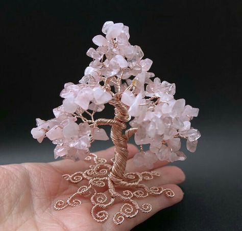 Diy Wire Tree How To Make, Beaded Wire Trees Diy How To Make, Copper Trees Wire, Wire Trees With Beads, Wire Trees Diy How To Make, Crystal Tree Diy, Wire Art Diy, Diy Wire Tree, Wire Art Ideas