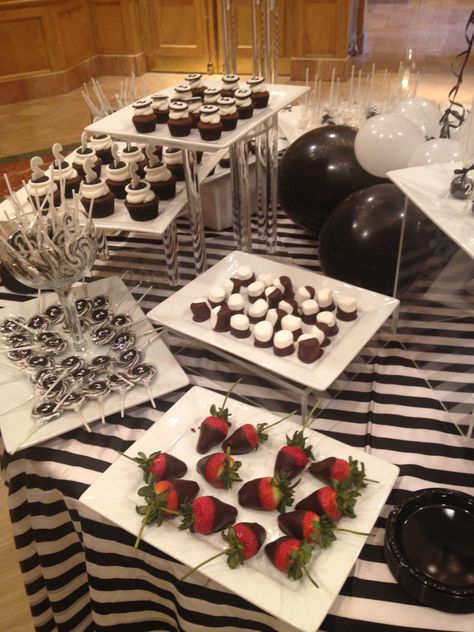 Black & White Birthday Party at The Olympic Collection Black And White Snack Table, Black N White Birthday Party Ideas, Black And White Birthday Decorations, Black And White Birthday Theme, Black And White Themed Party, White Party Foods, Black Tie Birthday Party, 22th Birthday, Black And White Party Decorations