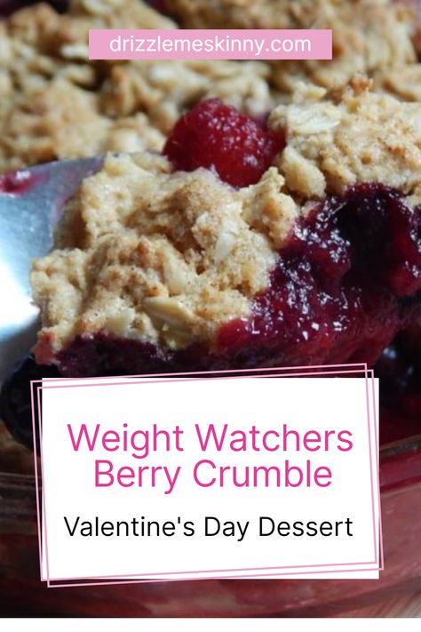 Ww Raspberry Recipes, Low Calorie Berry Crumble, Weight Watchers Cobbler Recipe, Low Point Weight Watchers Desserts, Berry Crumble Recipe, Low Cal Desserts, Fresh Cherry Recipes, Ww Deserts, Weight Watchers Food Points