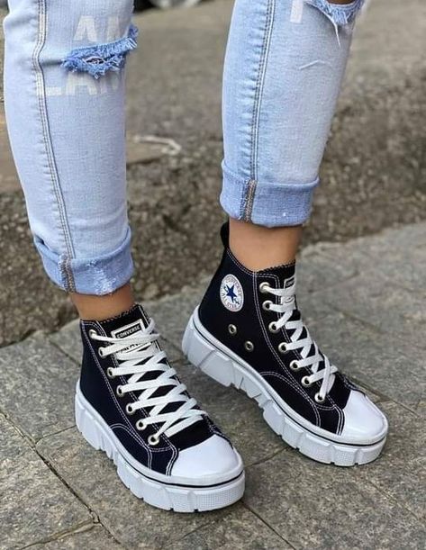 Bicycle Illustration, Shoe Inspo, Dresses Ideas, Swag Shoes, Aesthetic Images, Chuck Taylor Sneakers, Converse Sneaker, Me Too Shoes, All Star