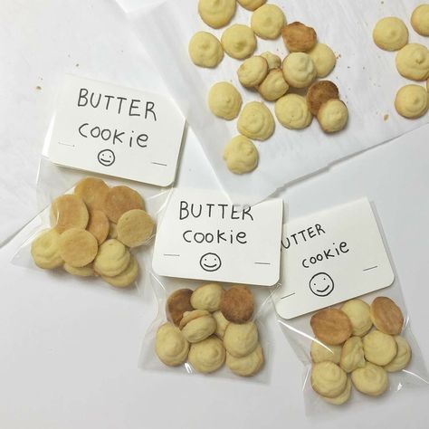 Japanese Bakery Packaging, Butter Cookies Packaging, Bake Sale Packaging, Dessert Packaging, Bakery Packaging, Cookie Packaging, Bakery Business, Food Packaging Design, Cute Desserts