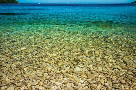 20 Amazing Hidden Gems in Wisconsin - The Crazy Tourist Apostle Islands National Lakeshore, Best Beach In Florida, Washington Island, Door County Wi, Apostle Islands, Wisconsin Travel, Wild Creatures, Door County, All I Ever Wanted