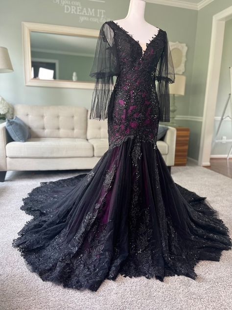 Megan Black and Purple Wedding Dress Gothic Wedding Dress Wit - Etsy Canada Gothic Wedding Dress Mermaid, Dark Purple Wedding Dress, Black And Purple Wedding Dress, Alt Wedding Dress, Black And Purple Wedding, Illusion Back Wedding Dress, Wedding Dress Gothic, Goth Wedding Dresses, Alt Wedding