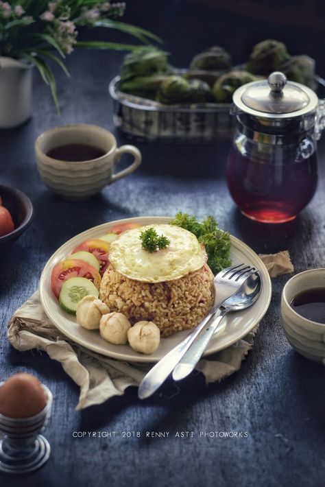 Nasi Goreng Photography, Rice Photography Food Styling, Scary Cake, Asian Food Photography, Scary Cakes, Rice Photography, Food Photography Composition, Asian Rice, Dark Food Photography