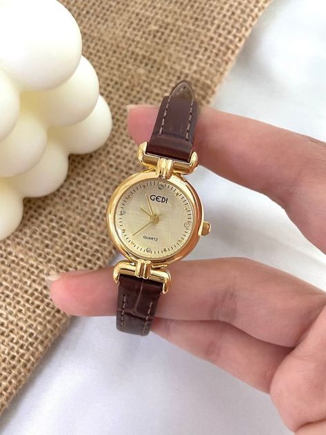 Cute Watches For Women, Vintage Watch Aesthetic, Aesthetic Watch, Dainty Watch, Boho Watch, Pretty Watches, Minimal Boho, Vintage Watches Women, Vintage Woman