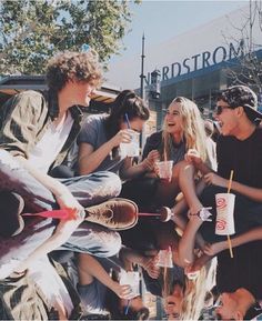 Cita doble :3 Chad Charming, Friends Goals, Double Dates, Fotos Goals, Getting To Know Someone, Bff Goals, Friend Goals, Gal Pal, Squad Goals