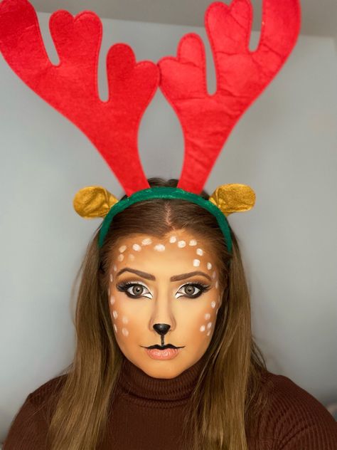 Makeup Christmas Reindeer Makeup, Cheap Easy Halloween Costumes, Reindeer Makeup, Reindeer Costume, Dress Up Day, Instagram Makeup, Christmas Makeup, Spirit Week, Easy Halloween Costumes