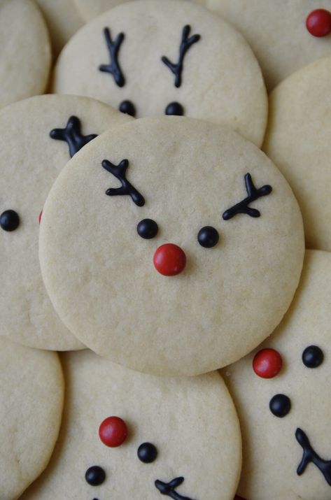 Reindeer Sugar Cookies, Corrigan Sisters, Christmas Reindeer Cookies, Rudolph Cookies, Reindeer Noses, Reindeer Cookies, Rudolph Christmas, Cookie Do, Cookie Calories