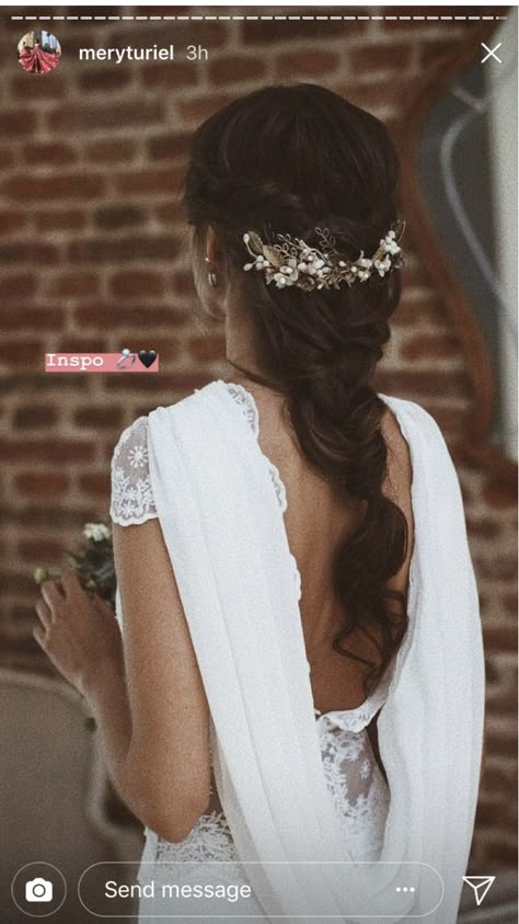 Greek Goddess Hairstyles, Sanggul Modern, Bridal Hair Down, Fantasy Ball, Leaf Headpiece, Hair Bride, Braut Make-up, Flowers In Her Hair, Wedding Hair Inspiration