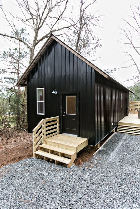 Cheapest Small House To Build, Cheapest House To Build, Tiny Home Cost, Rural Studio, Property Ideas, Venue Inspiration, Cabin Kits, Casa Container, Casa Exterior