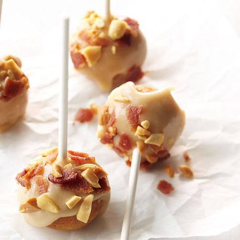 Peanuts and Bacon Doughnut Pops Peanut Donut, Maple Bacon Cake, Bacon Doughnut, Plain Donut, Bacon Recipes Breakfast, Paper Lollipop, Bacon Cake, Bacon Desserts, Newest Recipes