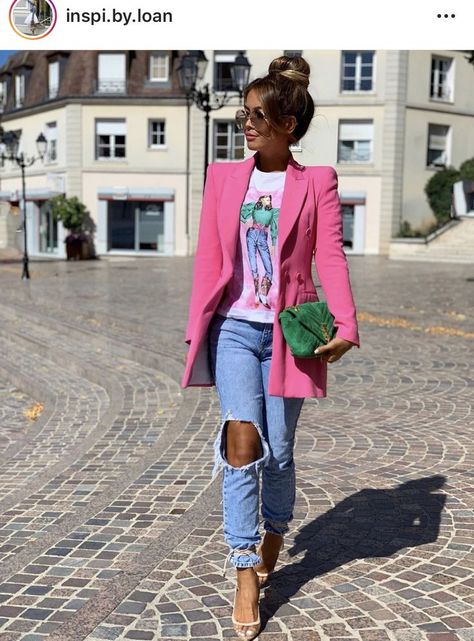 Pink Blazer Chic Outfit, Pink Blazer And Graphic Tee Outfit, Black And Pink Casual Outfit, Navy And Fuschia Outfit, Fuschia Blazer Outfit Classy, Outfits With A Pink Blazer, Birthday Celebration Outfit Women, Casual Pink Blazer Outfits, What To Wear With Pink Blazer