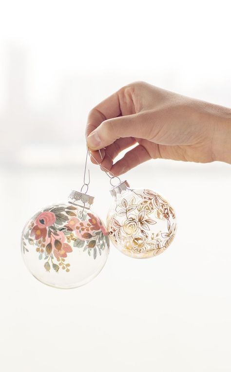 DIY Temporary Tattoo Ornaments | Easy glass ornament craft ideas from @cydconverse Homemade Ornaments, Navidad Diy, Painted Ornaments, Noel Christmas, First Name, Xmas Ornaments, Handmade Ornaments, Ornaments Diy, Christmas Inspiration