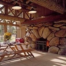 Giant boulder outdoor fireplace!!! Giant Stone Fireplace, Large Rock Fireplace, Massive Fireplace, River Rock Fireplaces, Country Fireplace, Giant Boulder, Dry Stack Stone, Stacked Stone Fireplaces, Stone Construction