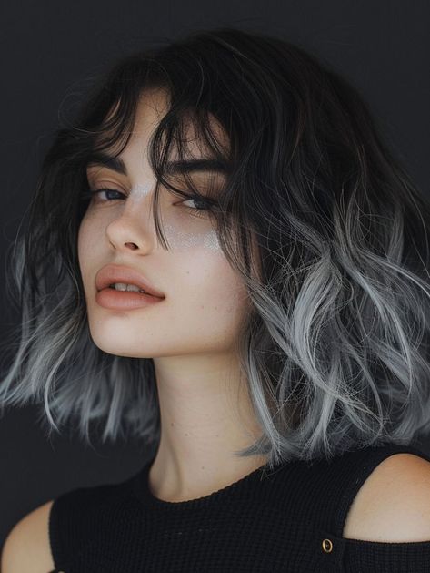 Two Tone Hair Color Ideas You’ll Love Festival Hair Ponytail, Two Tone Hair Color, Bridesmaid Hair Ponytail, Two Tone Hair, Elegant Ponytail, Hair Color Underneath, Silver Hair Color, Natural Gray Hair, Medium Short Hair