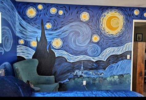 Bedroom mural Starry Night Bedroom, Van Gogh Aesthetic, Bedroom Mural, Starry Night Art, Bedroom Murals, Glam Room, Starry Night Van Gogh, Painting Art Projects, Room Paint