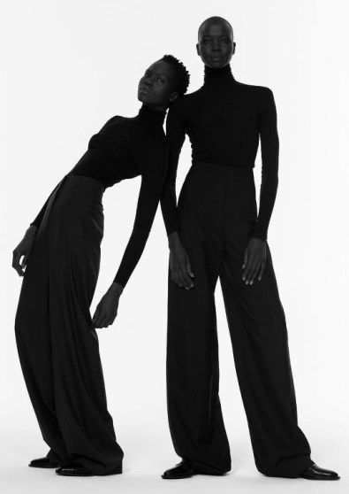 Sleek Tailoring - bold minimal fashion, black & white fashion editorial // Ph. Paul Jung White Editorial, Viviane Sassen, Poses References, Two People, Fashion Shoot, Fashion Poses, Model Poses, White Fashion, Black Is Beautiful