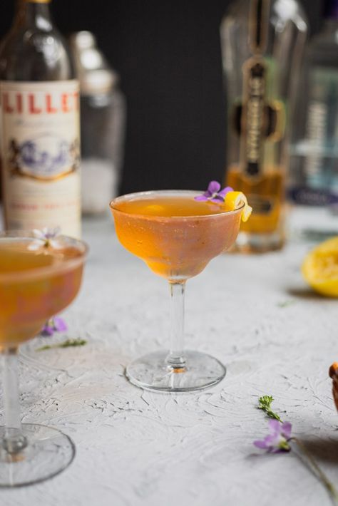 Rose Martini, Girly Drinks, Rose Cocktail, Cocktails To Try, Soft Pretzels, Alcohol Drink Recipes, Refreshing Cocktails, Wine And Dine, Classic Cocktails