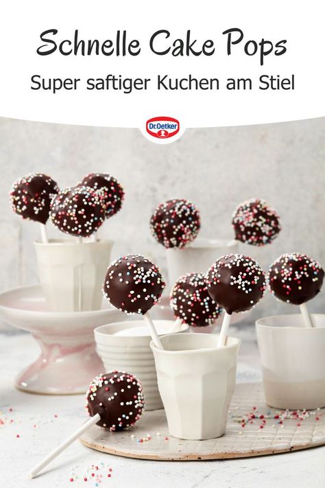 Pin auf Dr. Oetker Rezepte Fancy Cake Pops, Cute Halloween Cakes, Scary Halloween Cakes, Halloween Cakes Easy, Cheesecake Pops, Pops Cake, Halloween Cake Decorating, Pop Cake, Pop Cakes