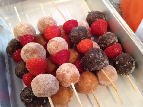 Was thinking donut kabobs and fruit kabobs BUT....why not a combo!  Fruit needs to be more heart shaped though :) Donut Hole Kabobs, Strawberry Kabobs, Strawberry Doughnut, Strawberry Donut, Graduation Food, Donut Themed Birthday Party, Strawberry Donuts, Blue Strawberry, Party Snack Food