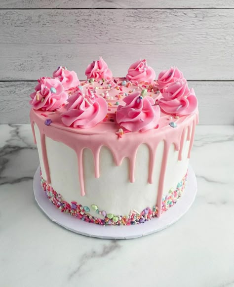 21st Birthday Cake Ideas For Her Pink, Pink Homemade Birthday Cake, Sweets Themed Birthday Cake, Pink Round Cake Birthday, Kids Birthday Cakes Girls Easy, Threenager Birthday Cake, Mini Cake Decorating Party, 10th Birthday Girl Cake, Threenager Cake