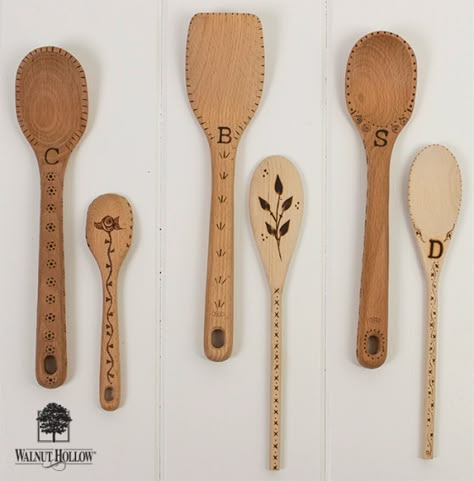 Wood Burning Spoons, Spoons Diy, Wooden Spoon Crafts, Wood Burn Spoons, Woodburning Ideas, Wood Burning Projects, Wood Burn Designs, Spoon Crafts, Burning Wood