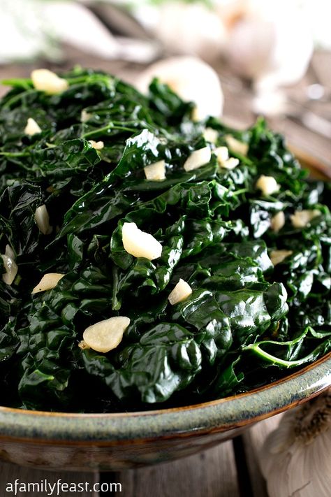 This Garlicky Tuscan Kale is a quick and easy side dish that is delicious with any meal! We often cook up a batch of this super healthy vegetable and keep it on hand in the Kale Side Dish, Sauteed Beet Greens, Tuscan Kale, Easy Vegetable Recipes, Sauteed Greens, Mediterranean Pasta, Vegetable Side Dishes Recipes, Kale Recipes, Beet Greens