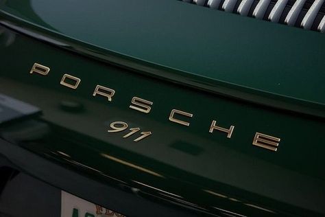 British Racing Green Aesthetic, Green Rich Aesthetic, Green Luxury Aesthetic, Emerald Green Car, Emerald Aesthetic, Forest Green Aesthetic, Slytherin Green, Green Porsche, Green Inspo