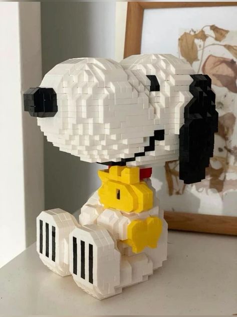 Lego Snoopy, Lego Room Decor, Snoopy Items, Messy Aesthetic, Baby Snoopy, Snoopy Images, Snoopy Wallpaper, Snoopy Pictures, Lego Room