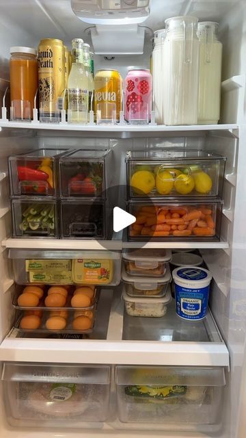 Shelby Wright on Instagram: "the fridge of my dreamsss 🥕🍓🥑🫐  all fridge organizers are from Amazon!! comment LINK & I’ll dm you the list of organizers used! (also in my sf) 💌" Small Refrigerator Organization, Small Fridge Organization, Fridge Organization Ideas, Fridge Organizers, Organization Lists, Fridge Organisers, Small Fridges, Small Refrigerator, Refrigerator Organization