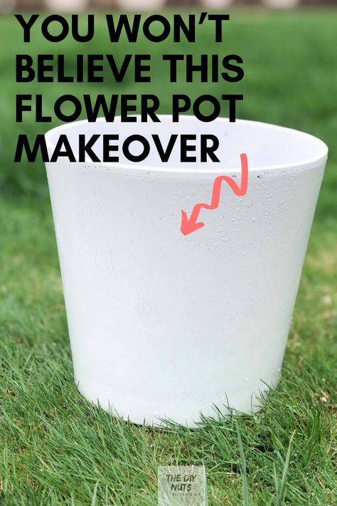 Spray Painted Plastic Flower Pots, How To Paint Plastic Flower Pots, Wooden Candlesticks Diy, Paint Marbling, Spray Paint Flowers, Spray Paint Techniques, Textured Spray Paint, Best Spray Paint, Pot Decor