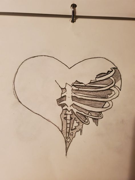 Drawings Of Organs, Emo Love Drawings, Skeleton Heart Drawing, Drawing Inspo Sketch Aesthetic Grunge, Easy Aesthetic Drawings Grunge, Christian Drawings, Skeleton Heart, Crazy Tattoos, Ear Tattoo Ideas