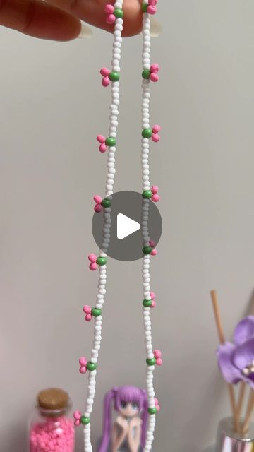 Collares Aesthetic, Accessories Aesthetic, March 8, Cute Diys, Bead Jewelry, Diy Accessories, Bead Crafts, Macrame, Beading