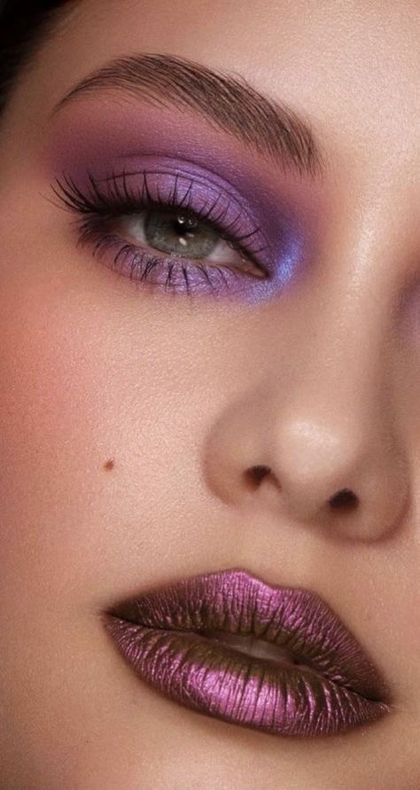 Purple And Green Eyeshadow Looks, Green And Purple Makeup, Evil Makeup, Heart Eyeshadow, Maquillage On Fleek, Makeup Video, Makeup Humor, Magical Makeup, Chic Makeup