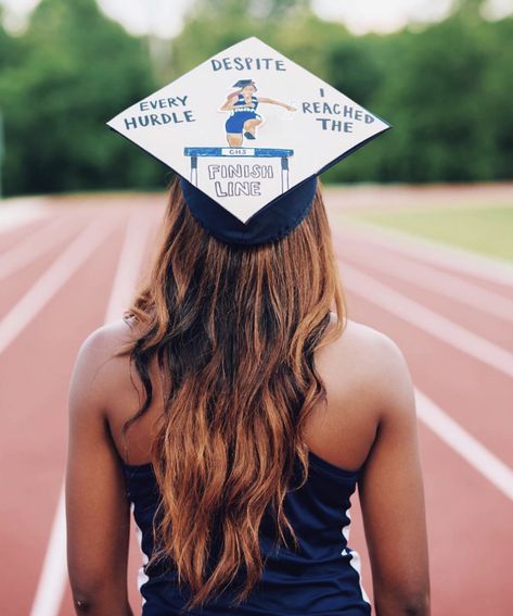 Cross Country Graduation Cap Ideas, Track And Field Graduation Cap, Track Graduation Cap, Sports Graduation Cap, Graduation Cap High School, Graduation Caps Ideas, Track Aesthetic, Graduation Things, Graduation Picture Ideas