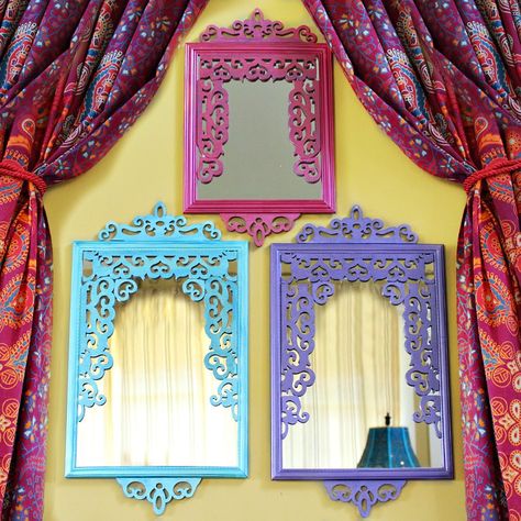 Moroccan Decor Diy, Moroccan Decor Bedroom, Spiegel Diy, Moroccan Mirror, Moroccan Bedroom, Moroccan Home Decor, Mirror Frame Diy, Mirror Makeover, Mirror Ideas