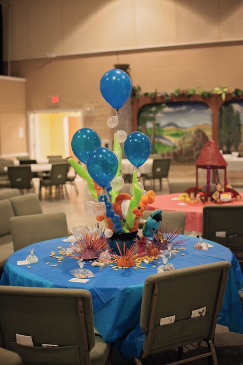 Nemo Table Decorations, Finding Nemo Birthday Party Ideas Centerpieces, Nemo Centerpieces Ideas, Finding Nemo Centerpieces, Nemo Centerpieces, Finding Nemo Birthday Party Ideas, Finding Nemo Party Decorations, Finding Nemo Decorations, Nemo Party Decorations