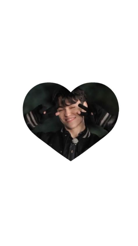 Vernon Heart Meme, Vernon Heart, Svt Heart, Hart Icon, White Widgets, Heart Meme, Seventeen Vernon, Heart Icon, Macbook Wallpaper